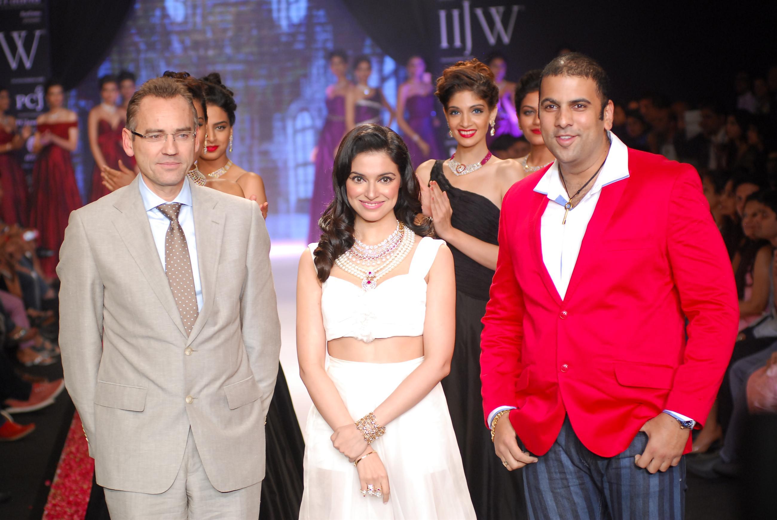 Stars Ramp Walk At India International Jewellery Week 2014 Day 2