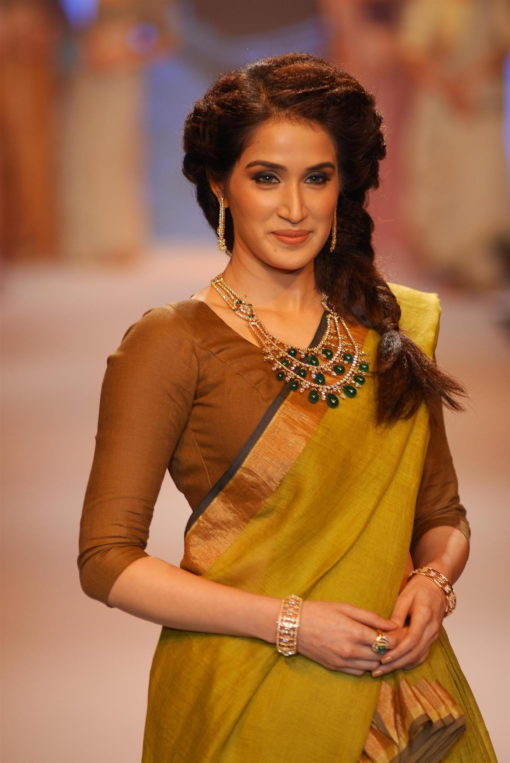 Stars Ramp Walk At India International Jewellery Week 2014 Day 2