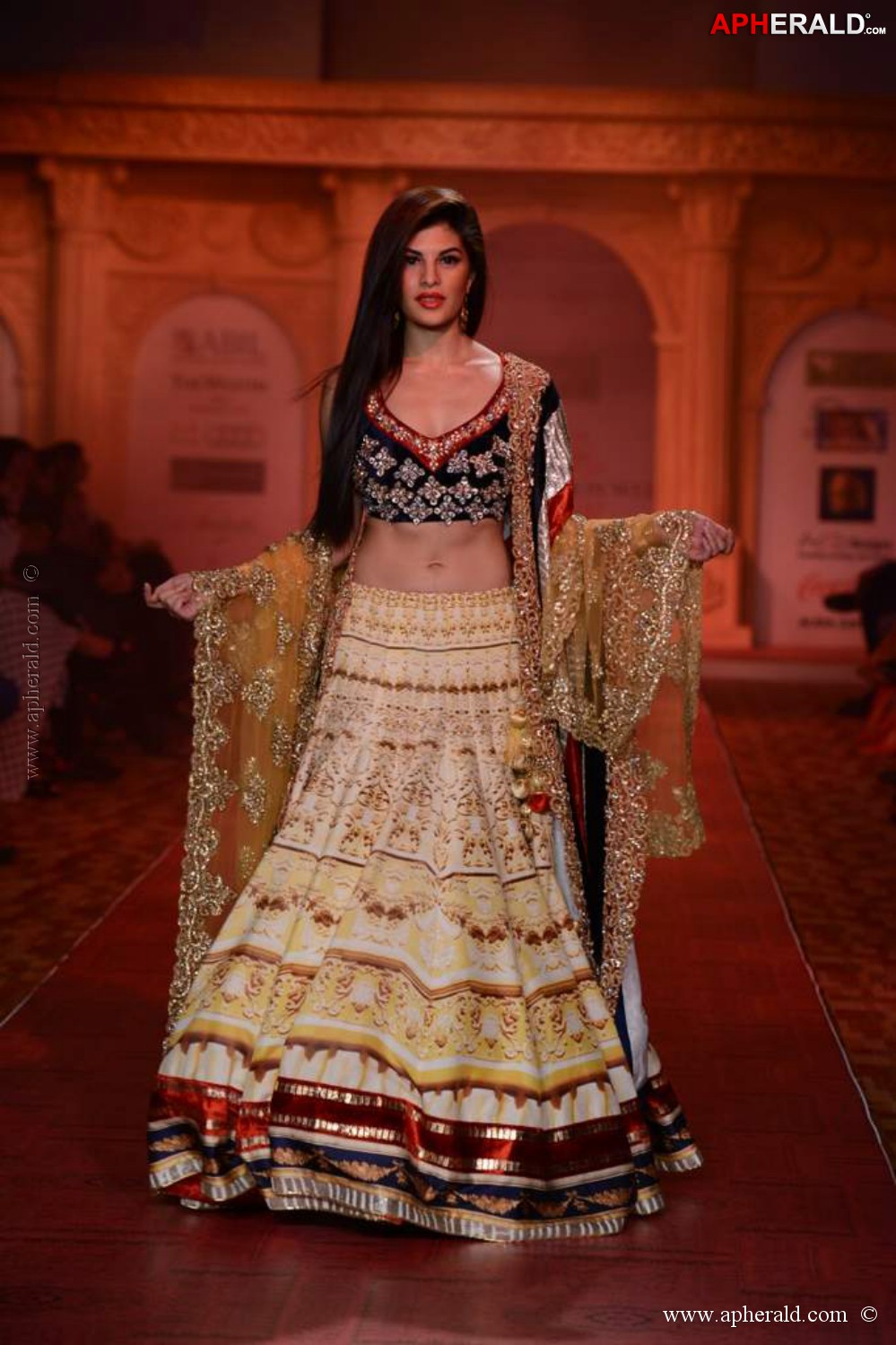 Jacqueline Fernandez New Photos