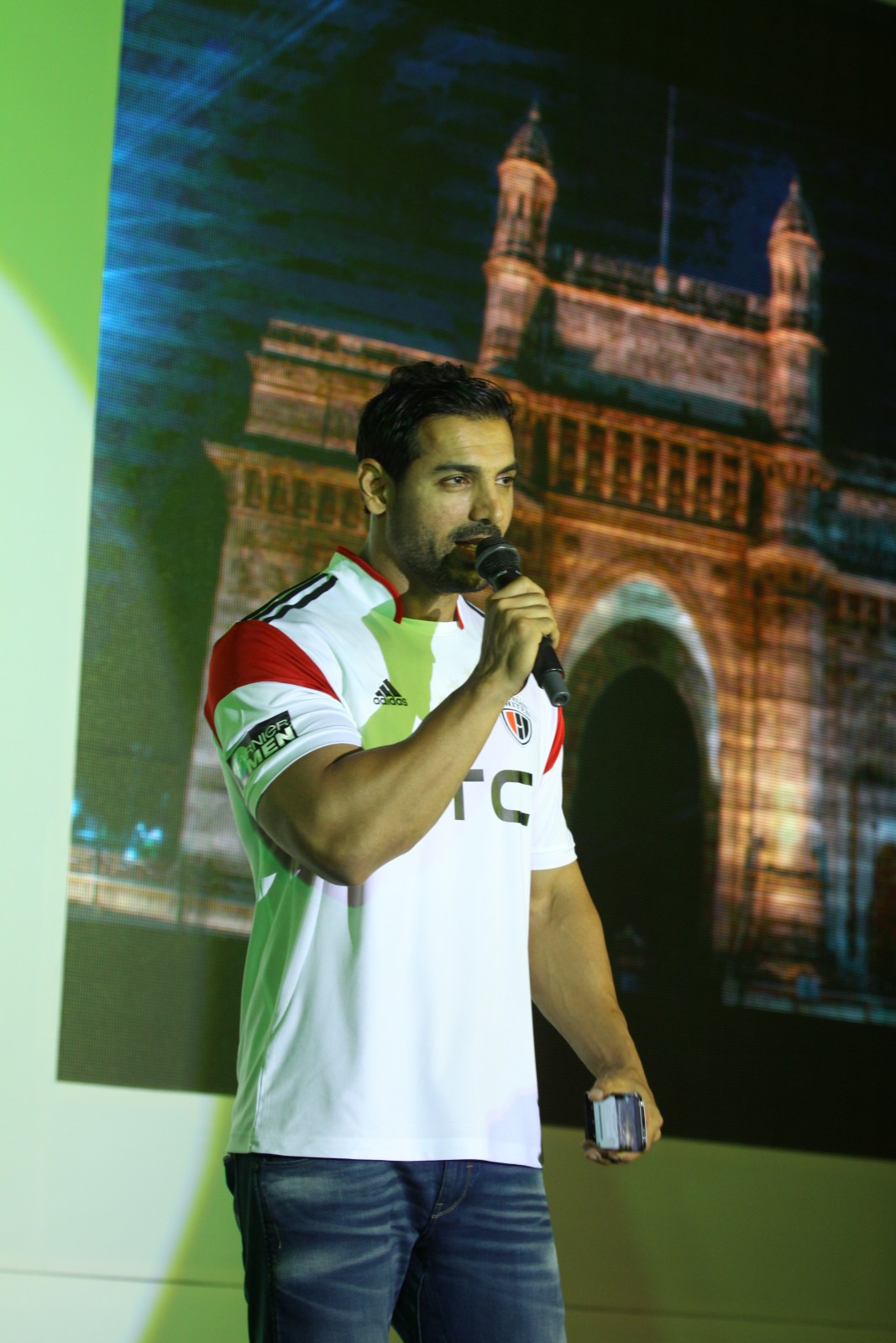 John Abraham Launch HTC Desire Eye Mobile