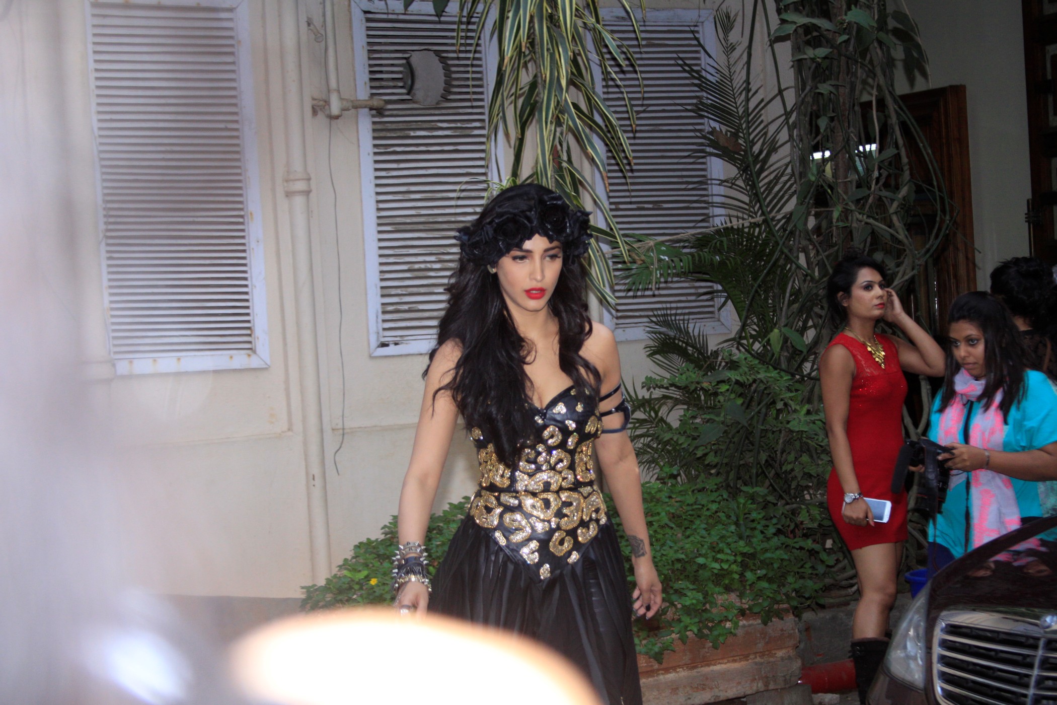 John Abraham Shruthi Hassan on sets