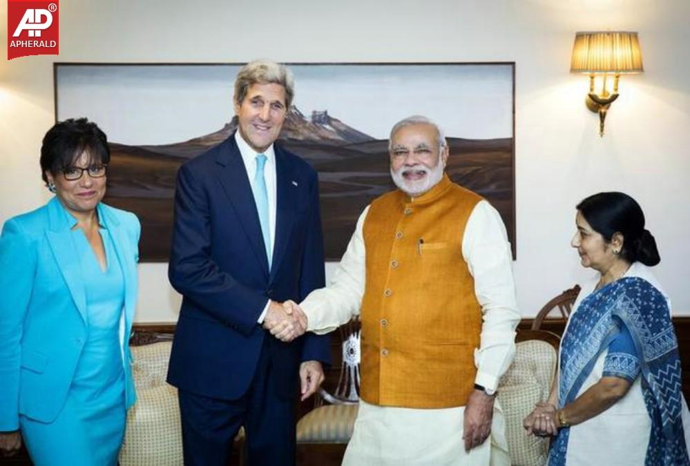 John Kerry n Narendra Modi Meet