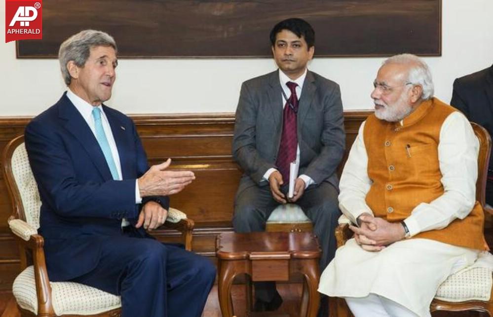 John Kerry n Narendra Modi Meet