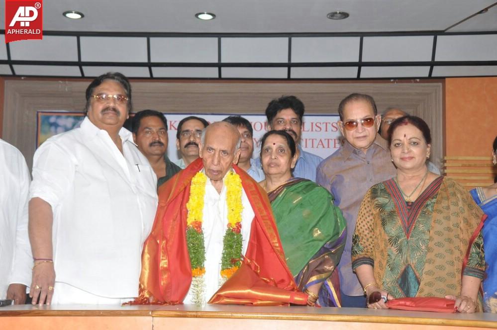 Journalist Nandagopal Felicitation