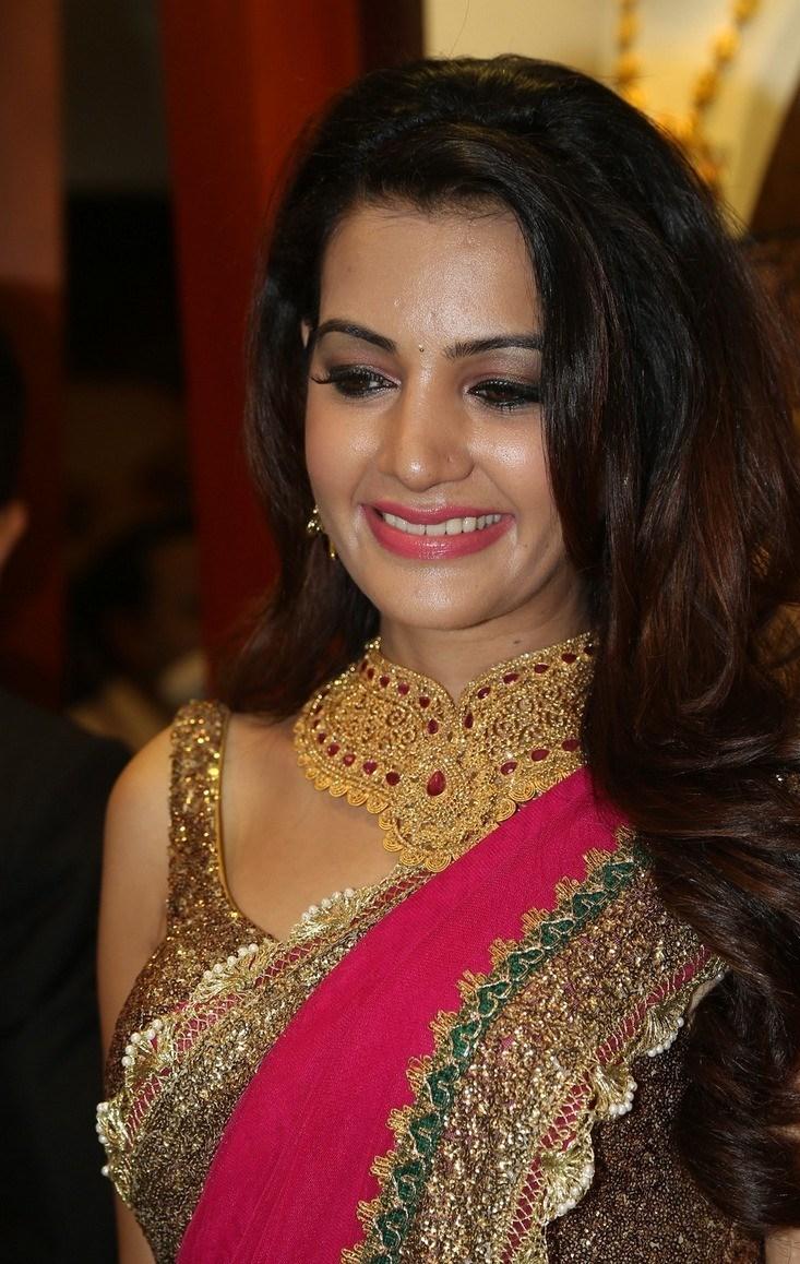 Joyalukkas International Jewellery Show Photos
