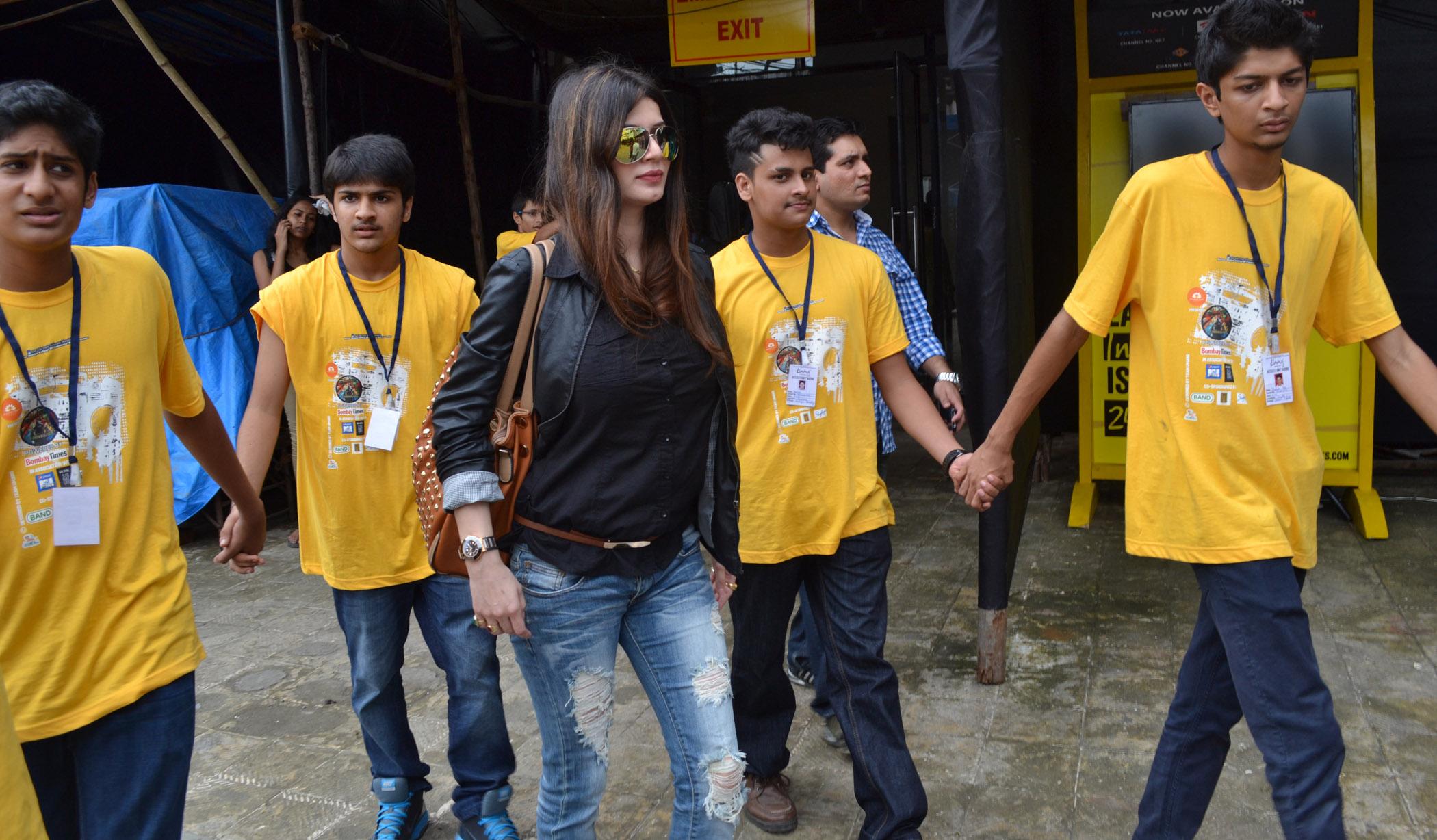 Kainaat Arora Launch Umang College Festival 2014