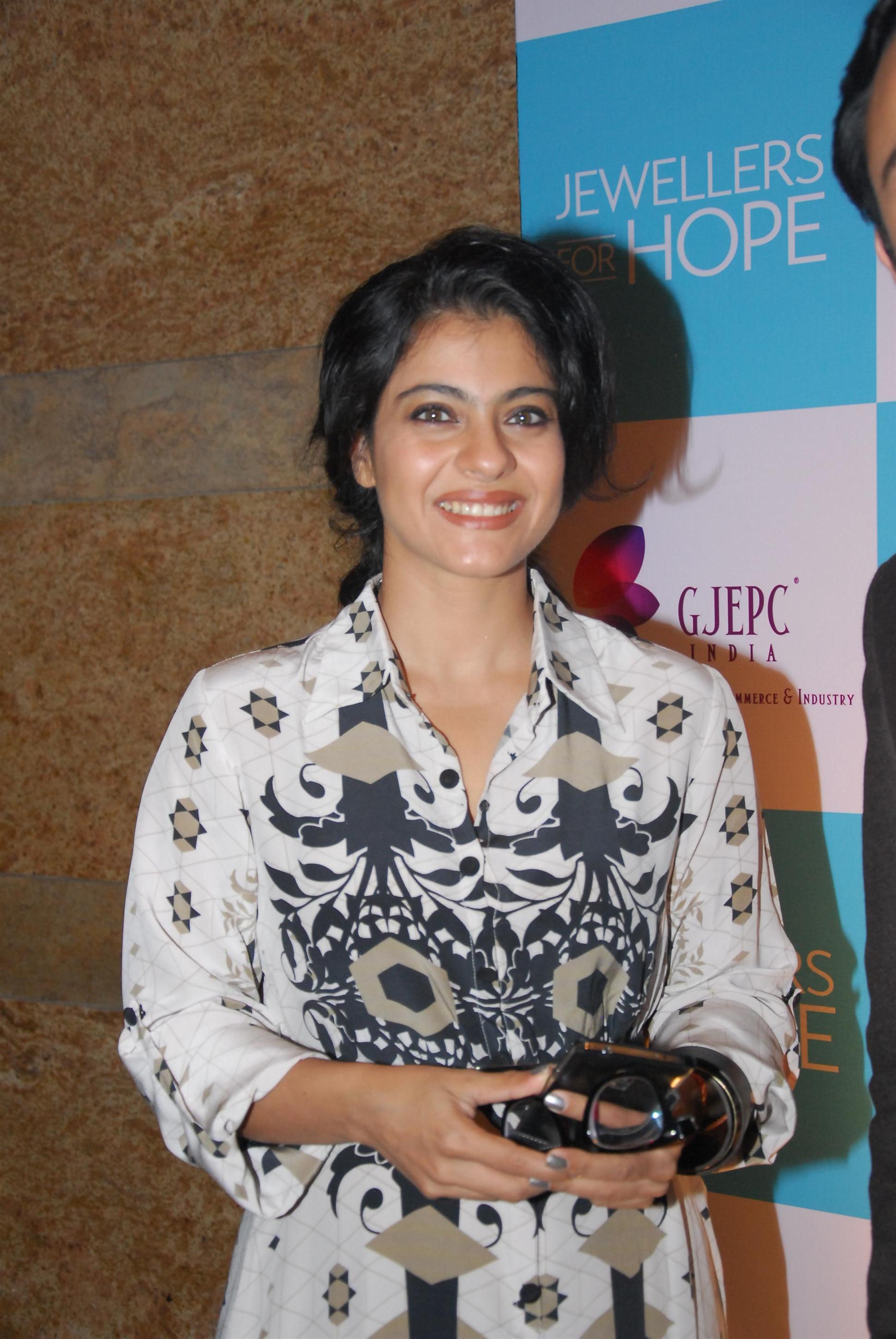 Kajol At GJEPC Jewellery For Hope Campaign Event