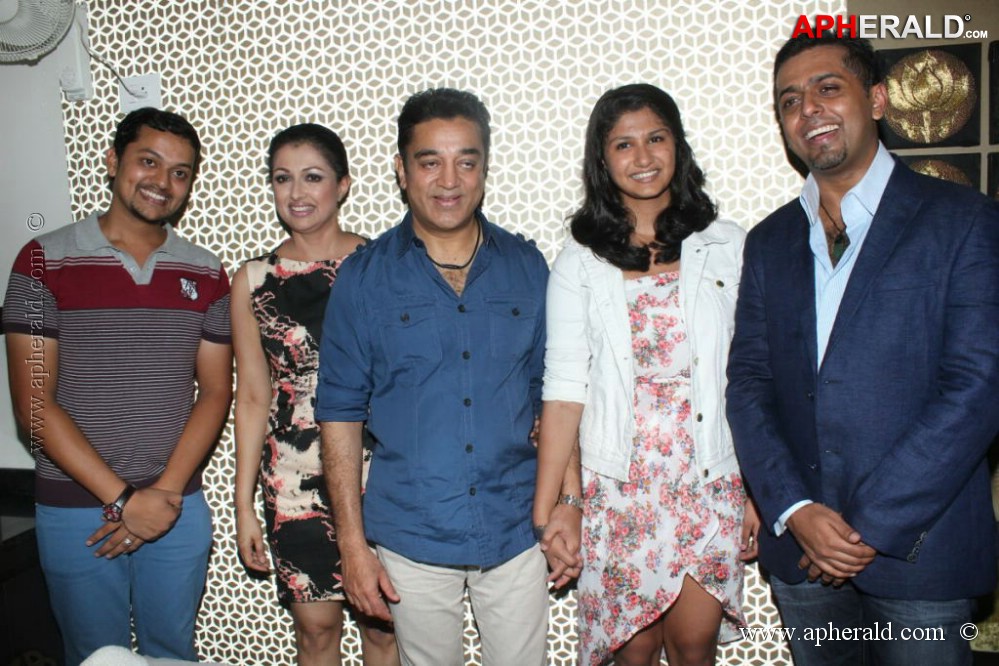 Kamal Haasan Launches 4th Bounce Style Lounge