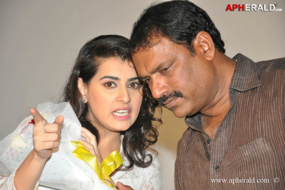 Kamalatho Naa Prayanam Trailer