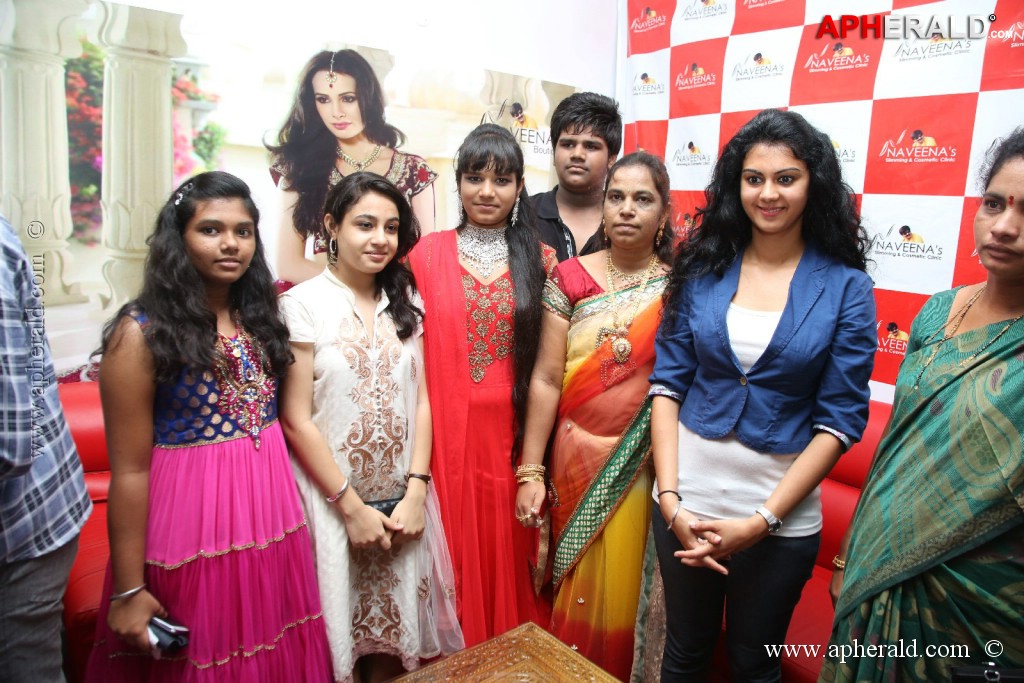 Kamna Jethmalani at Naveena Clinic Opening