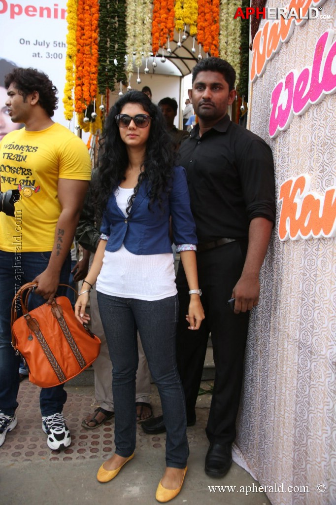 Kamna Jethmalani at Naveena Clinic Opening