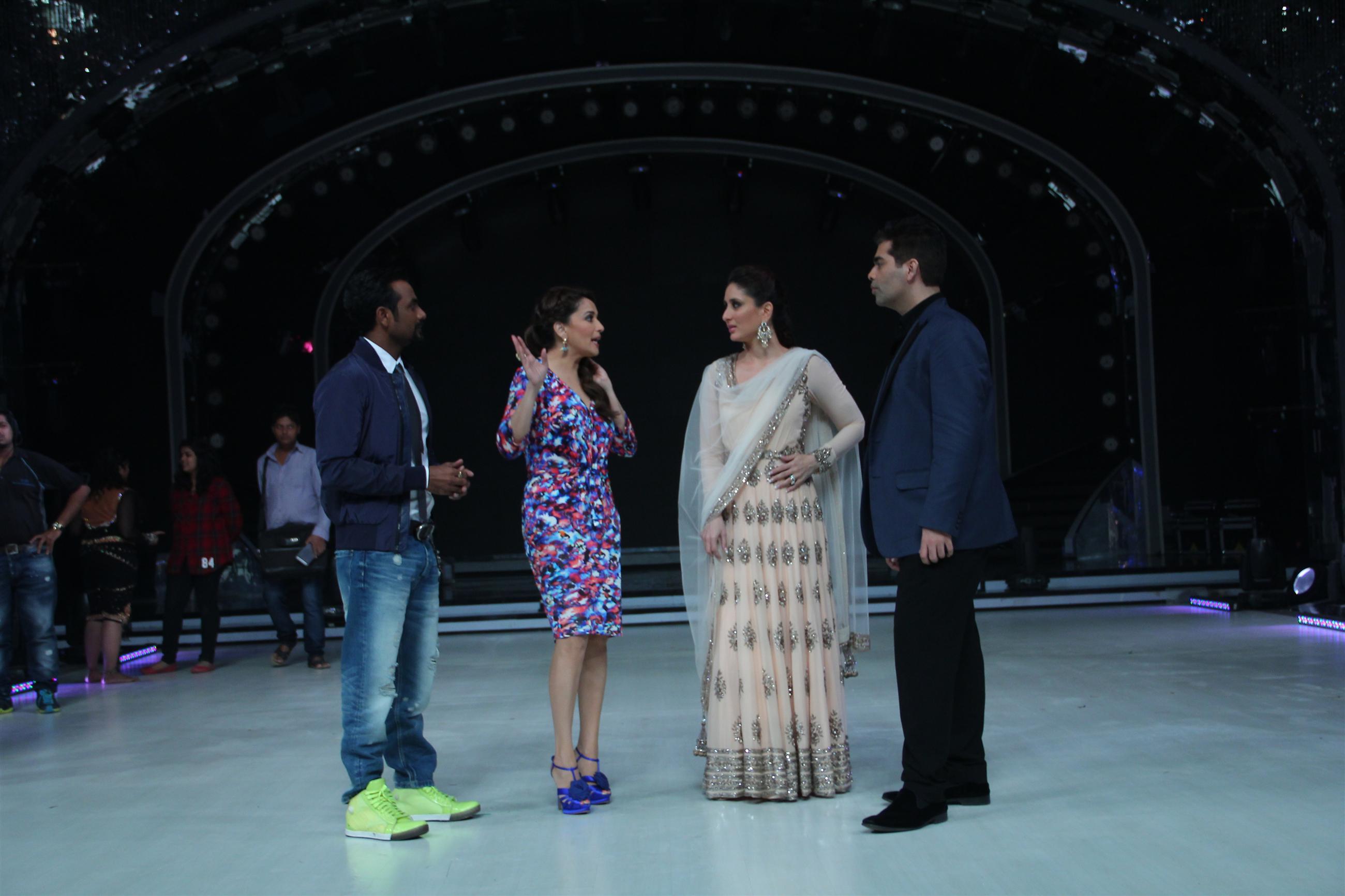 Kareena Kapoor Promotes Singham Returns
