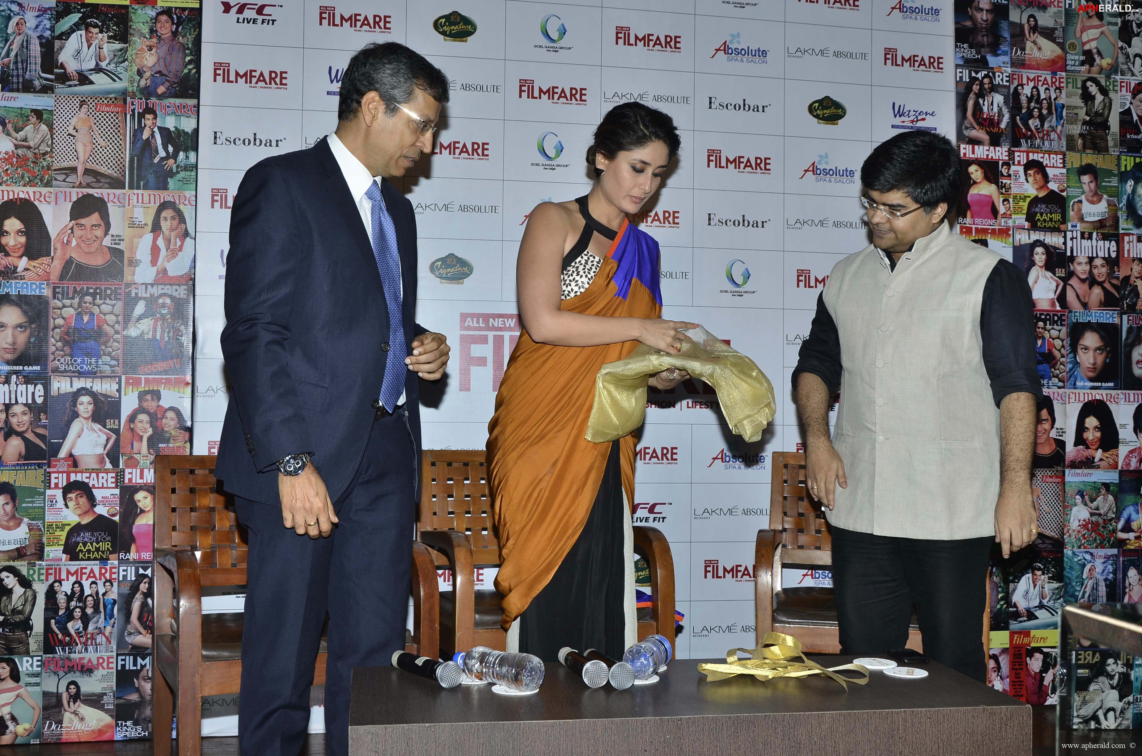 Kareena launches Filmfare makeover issue