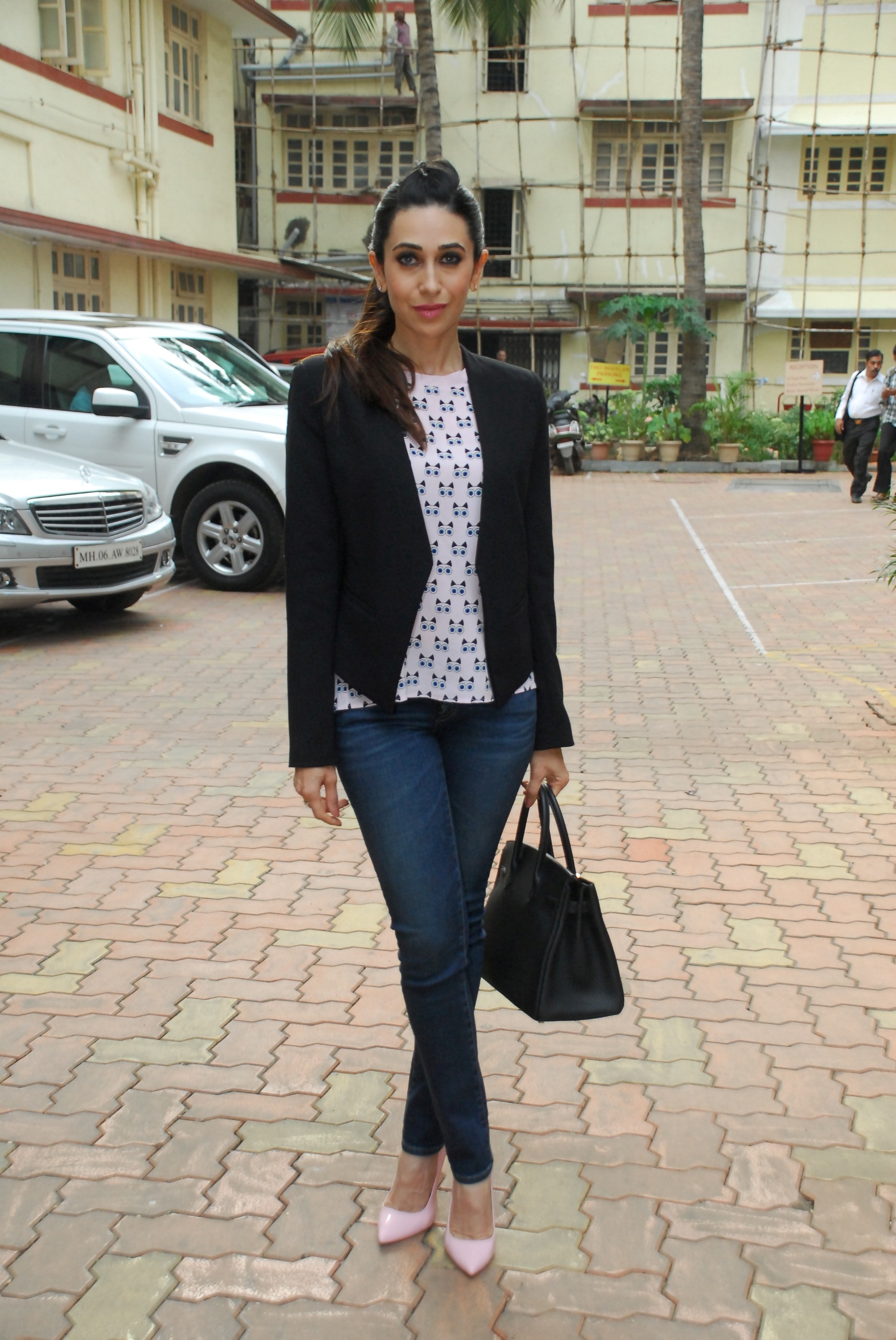 Karishma Kapoor at The Way Ahead Book Launch