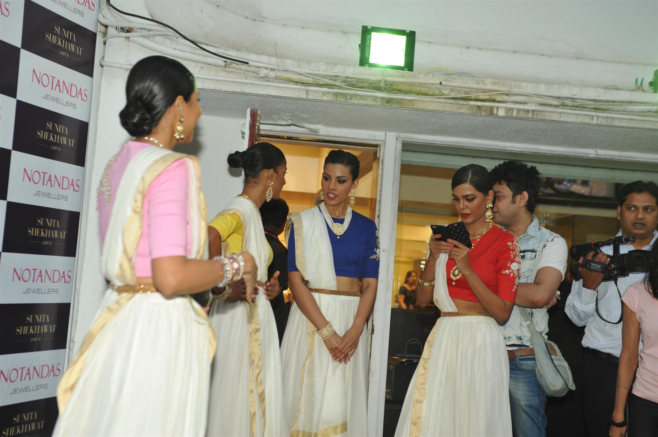 Karisma Kapoor Launch Sunita Shekhawat Jewellery