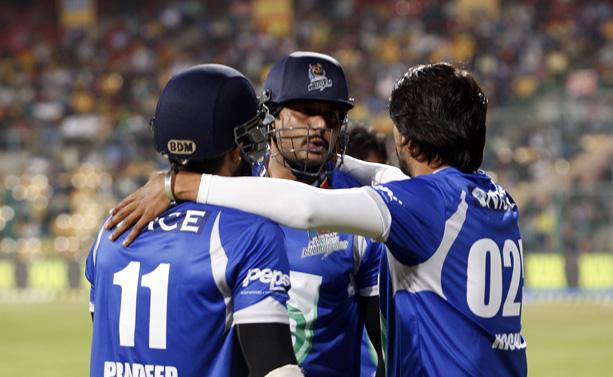 Karnataka Bulldozers Vs Bengal Tigers Match Photos