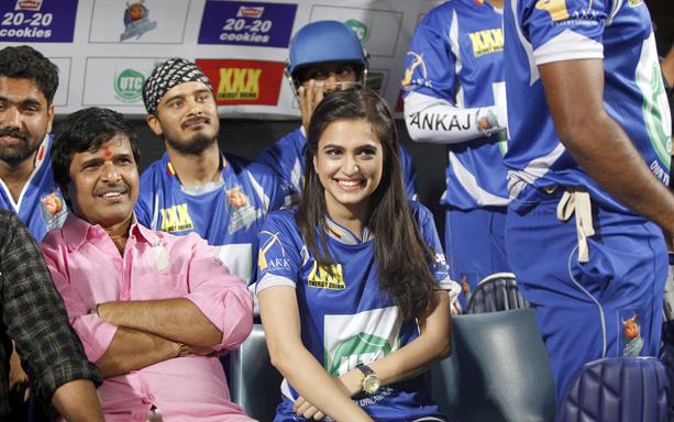 Karnataka Bulldozers Vs Bengal Tigers Match Photos