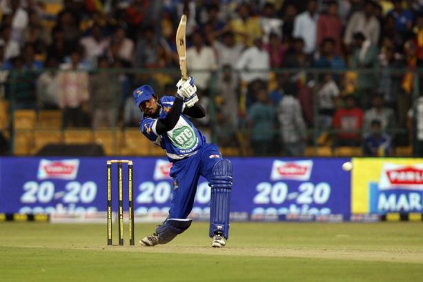 Karnataka Bulldozers Vs Bengal Tigers Match Photos