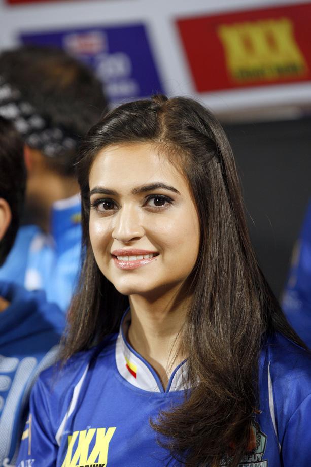 Karnataka Bulldozers Vs Bengal Tigers Match Photos