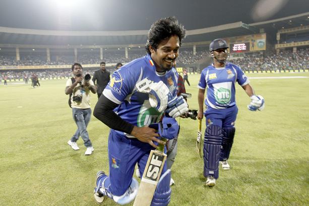 Karnataka Bulldozers Vs Bengal Tigers Match Photos