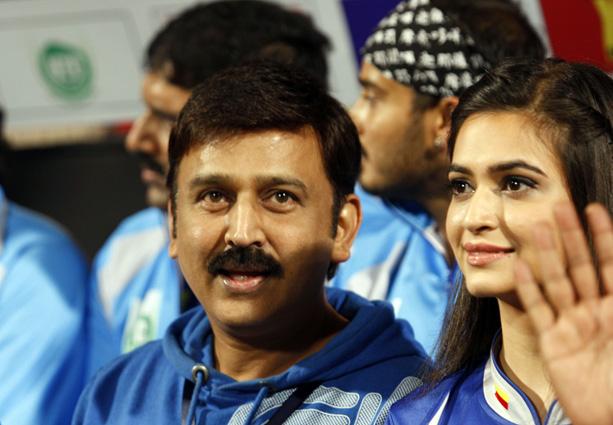 Karnataka Bulldozers Vs Bengal Tigers Match Photos