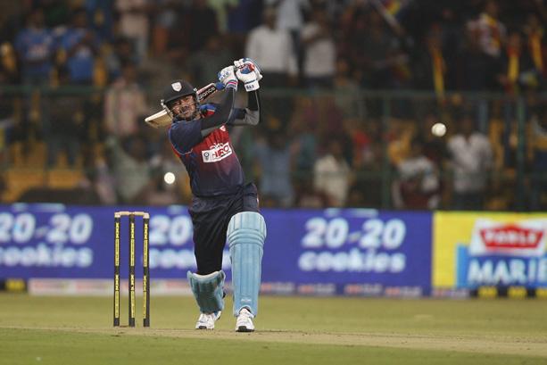 Karnataka Bulldozers Vs Bengal Tigers Match Photos