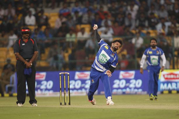 Karnataka Bulldozers Vs Bengal Tigers Match Photos