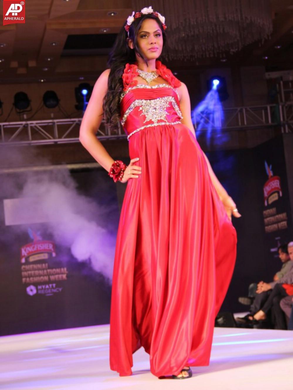 Karthika Latest Ramp Walk photos at CIF Day3