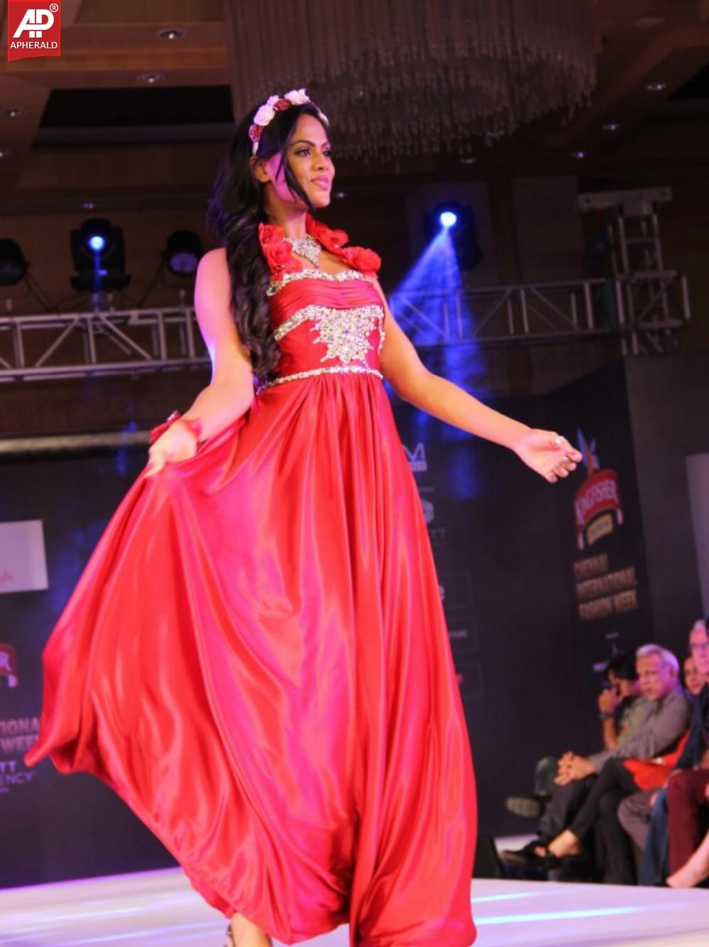 Karthika Latest Ramp Walk photos at CIF Day3