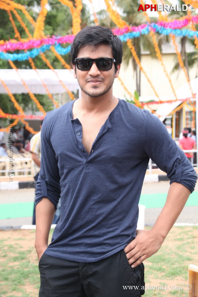 Karthikeya Movie Opening Photos