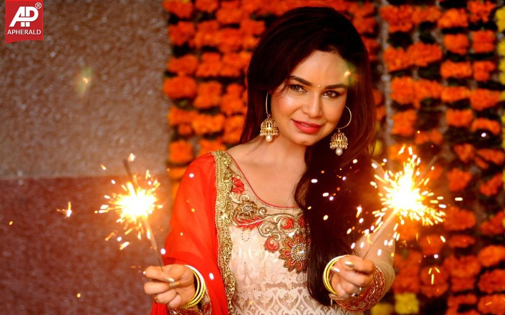 Kavita Verma Diwali Photoshoot