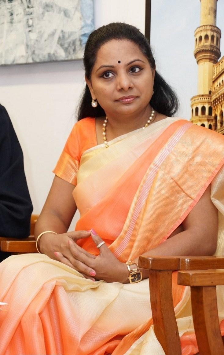 Kavitha Launches Kalakruti Art Gallery Book