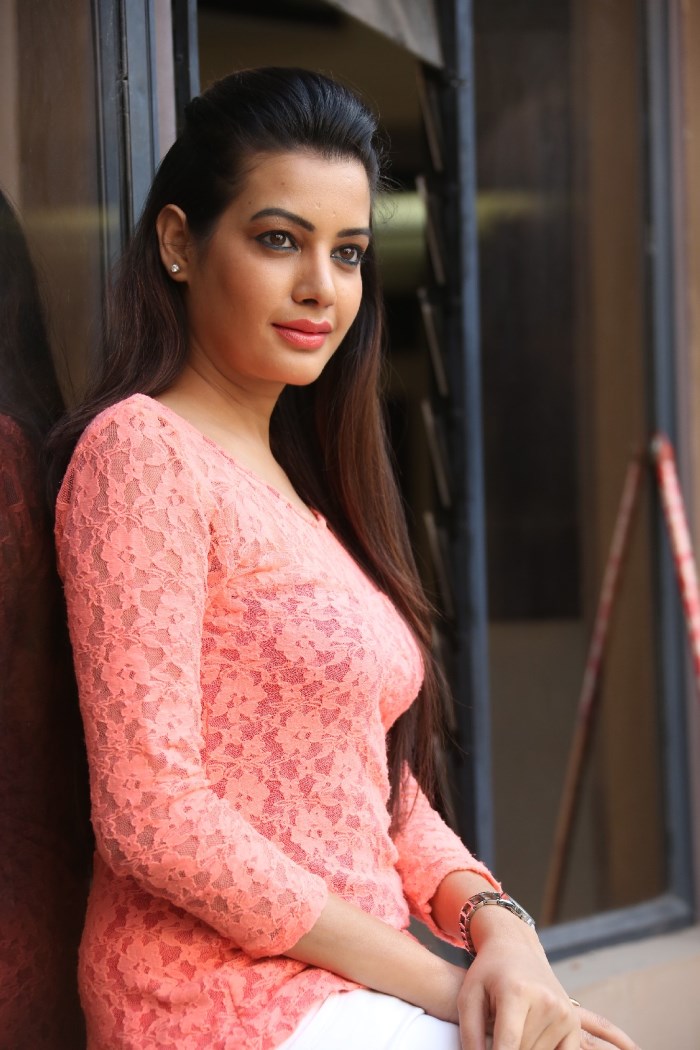 Kavvintha Movie Team Meet Stills