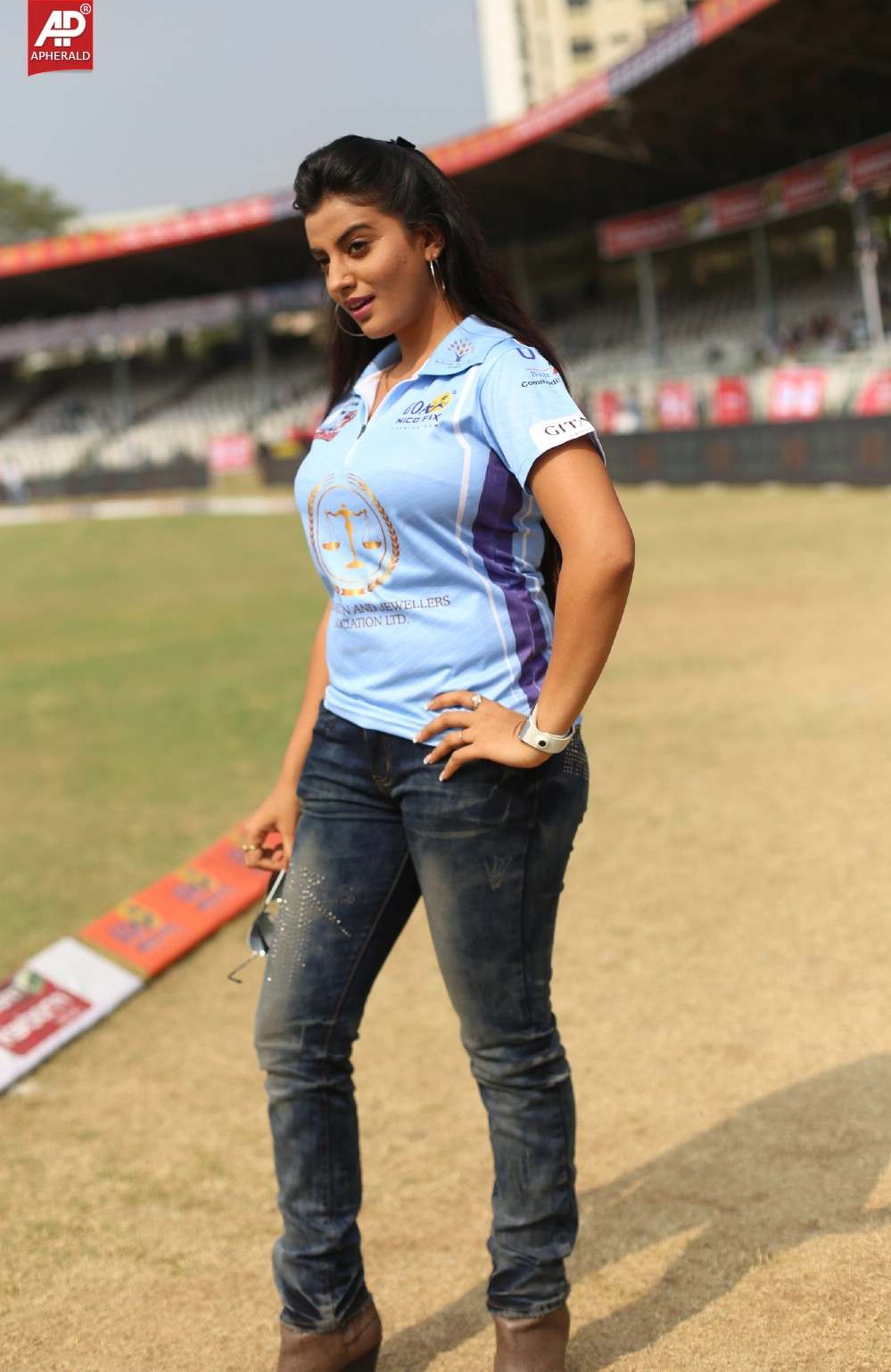 Kerala Strikers Vs Bhojpuri Dabanggs Match Pics