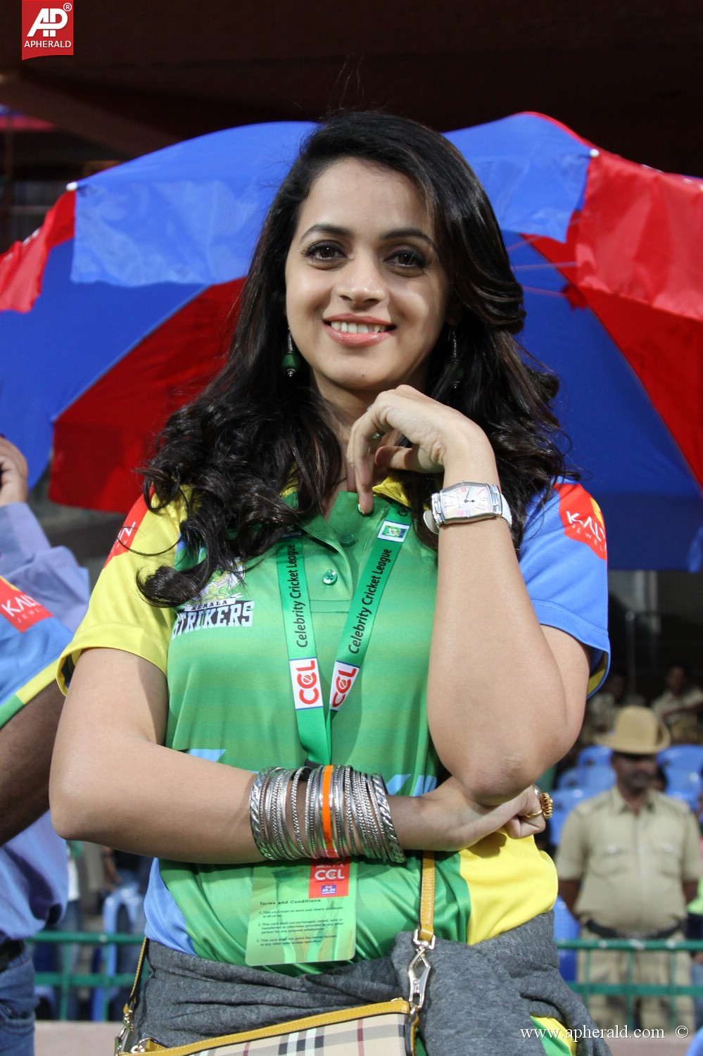 Kerala Strikers Vs Telugu Warriors Match Photos