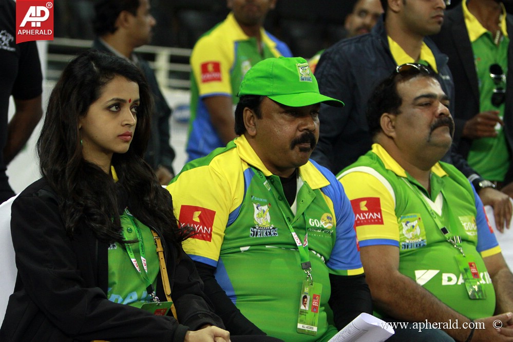 CCL 4 Kerala Strikers Vs Veer Marathi Match Pics