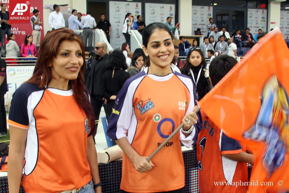 CCL 4 Kerala Strikers Vs Veer Marathi Match Pics