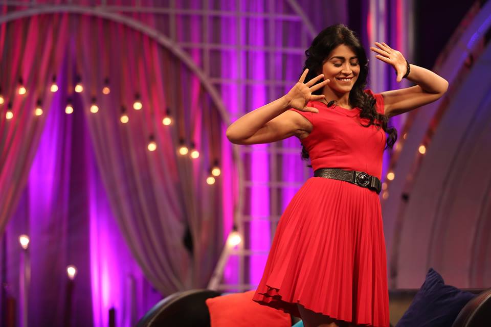 Konchem Touch Lo Unte Chepta Shriya Episode