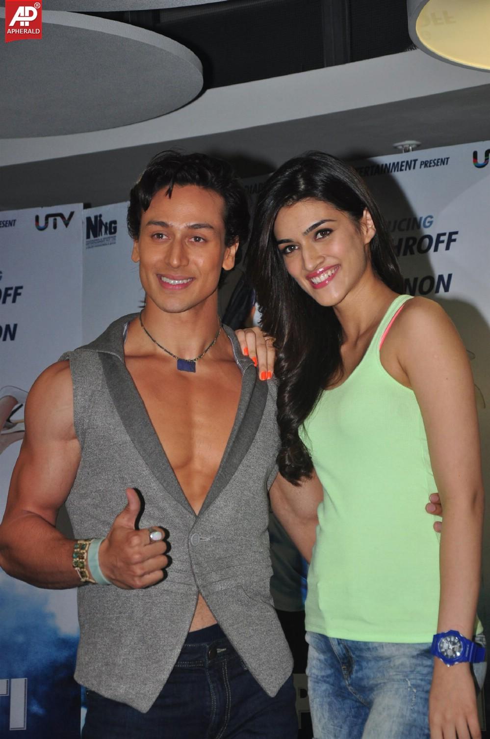 Kriti Sanon Celebrate World Dance Day