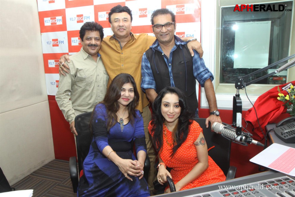 Kuchh Panne Zindagi Ke Show Photos