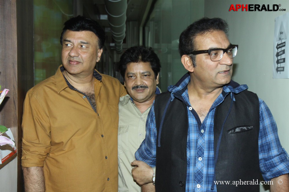 Kuchh Panne Zindagi Ke Show Photos