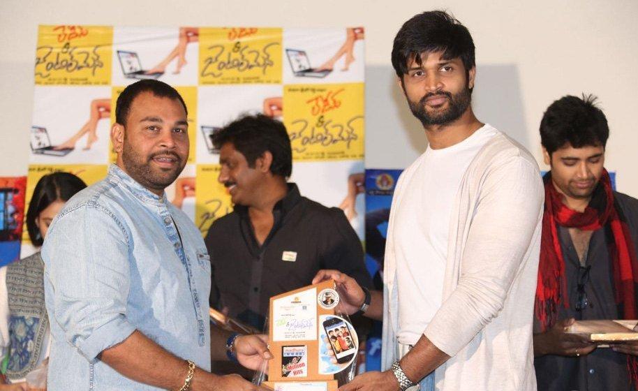 Ladies and Gentlemen Movie Platinum Disc Function