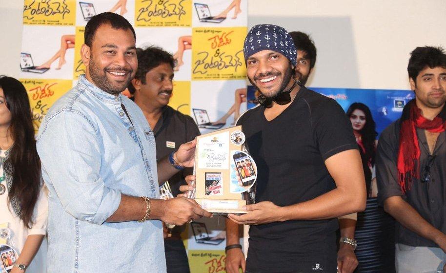 Ladies and Gentlemen Movie Platinum Disc Function