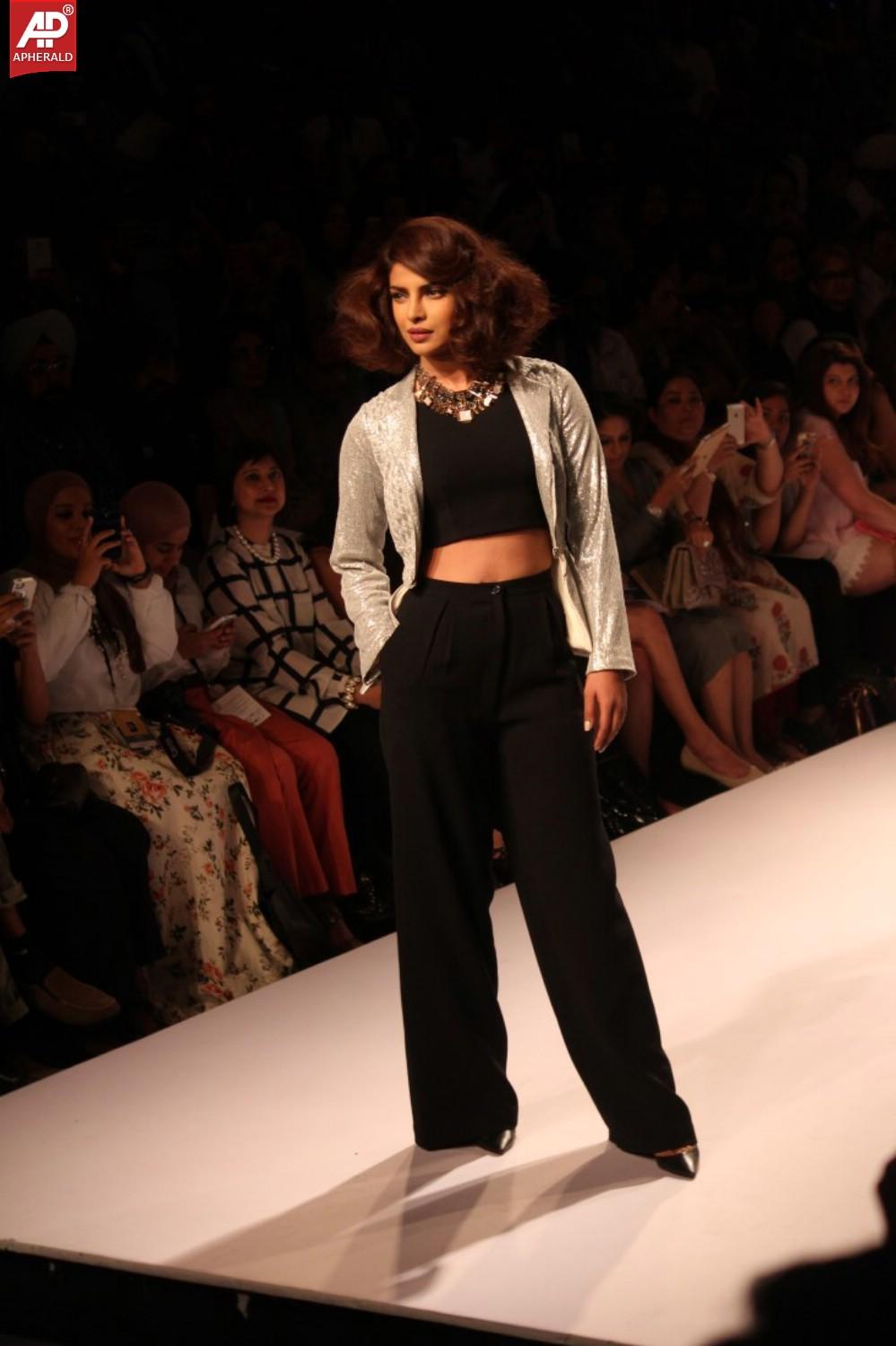 Priyanka Chopra Ramp Walks at Lakme Winter Festive 2014