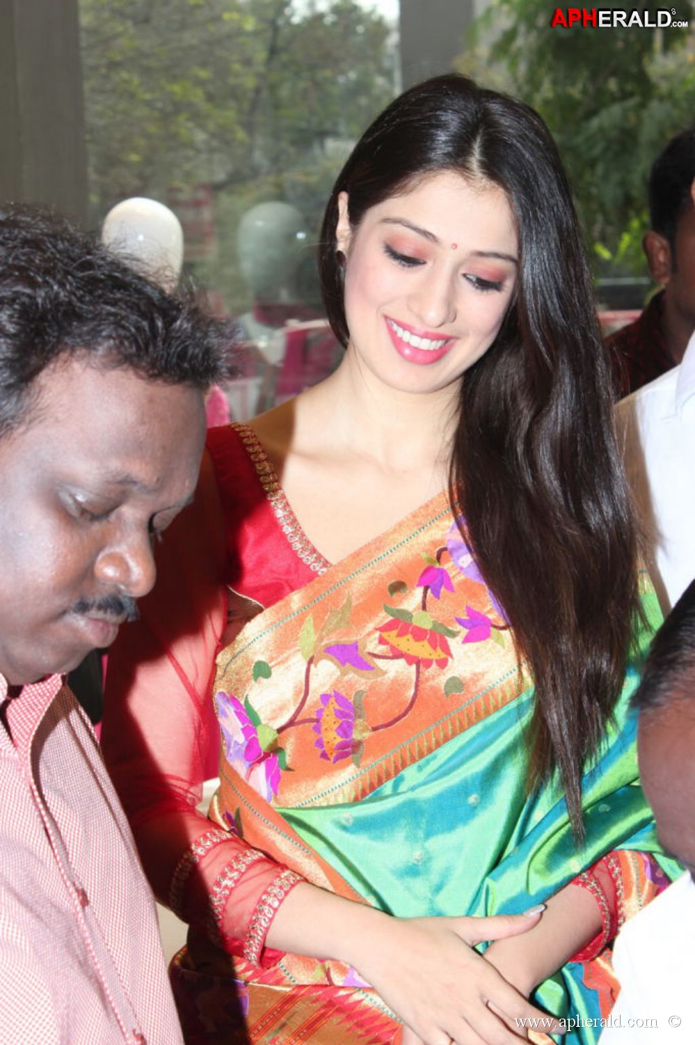 Lakshmi Rai Launches Shree Niketan Showroom