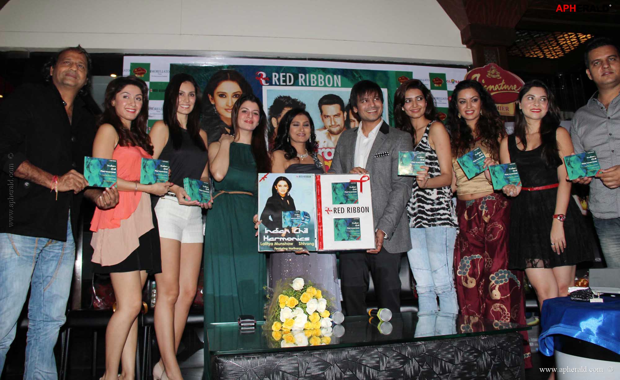  Lalitya Munshaw releases Lounge album
