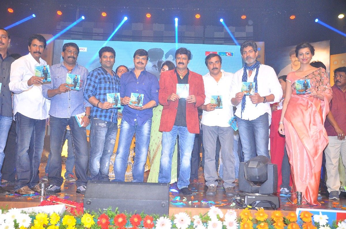 Legend Movie Audio Launch 4