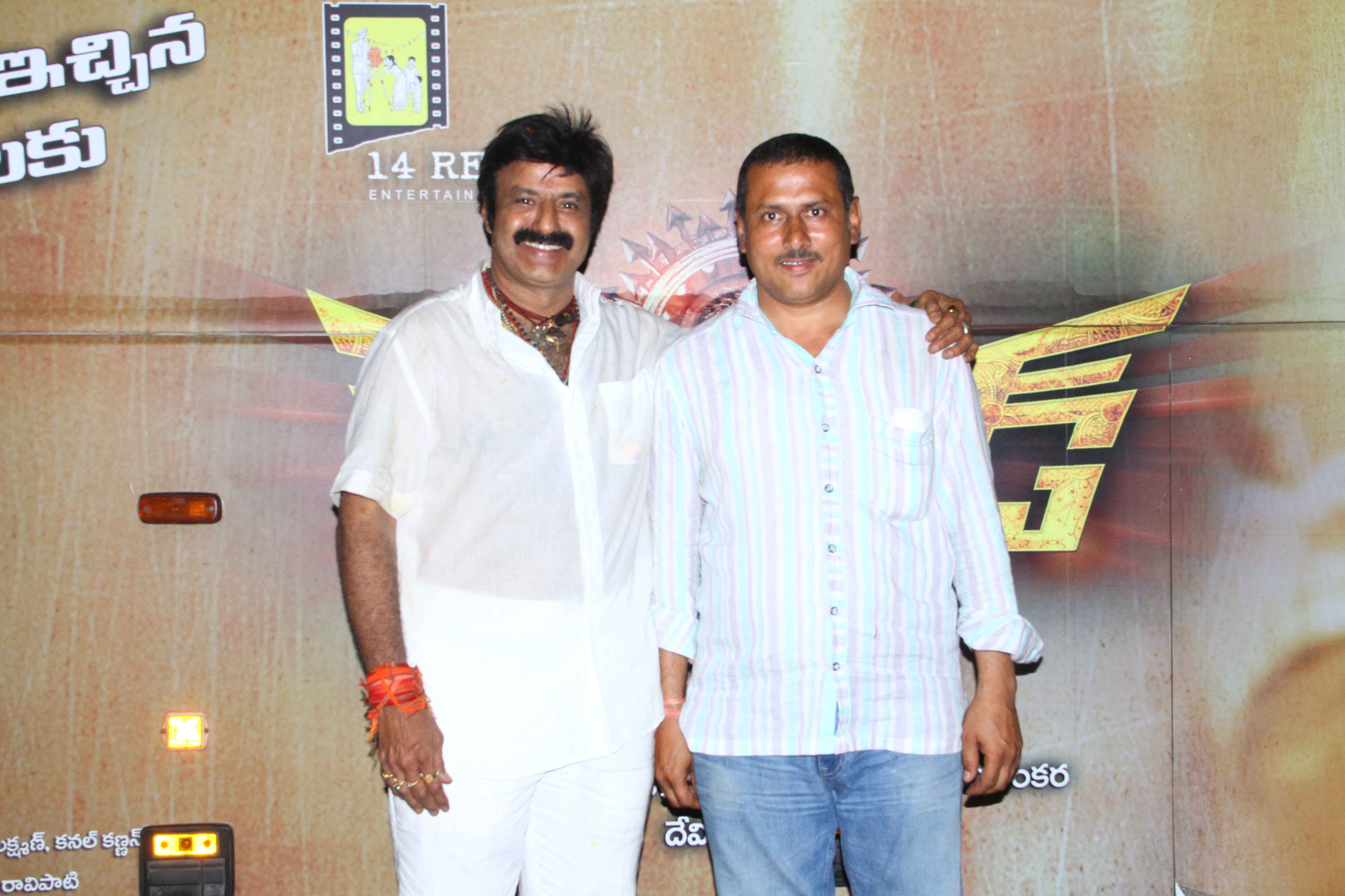 Legend Movie Success Tour Gallery