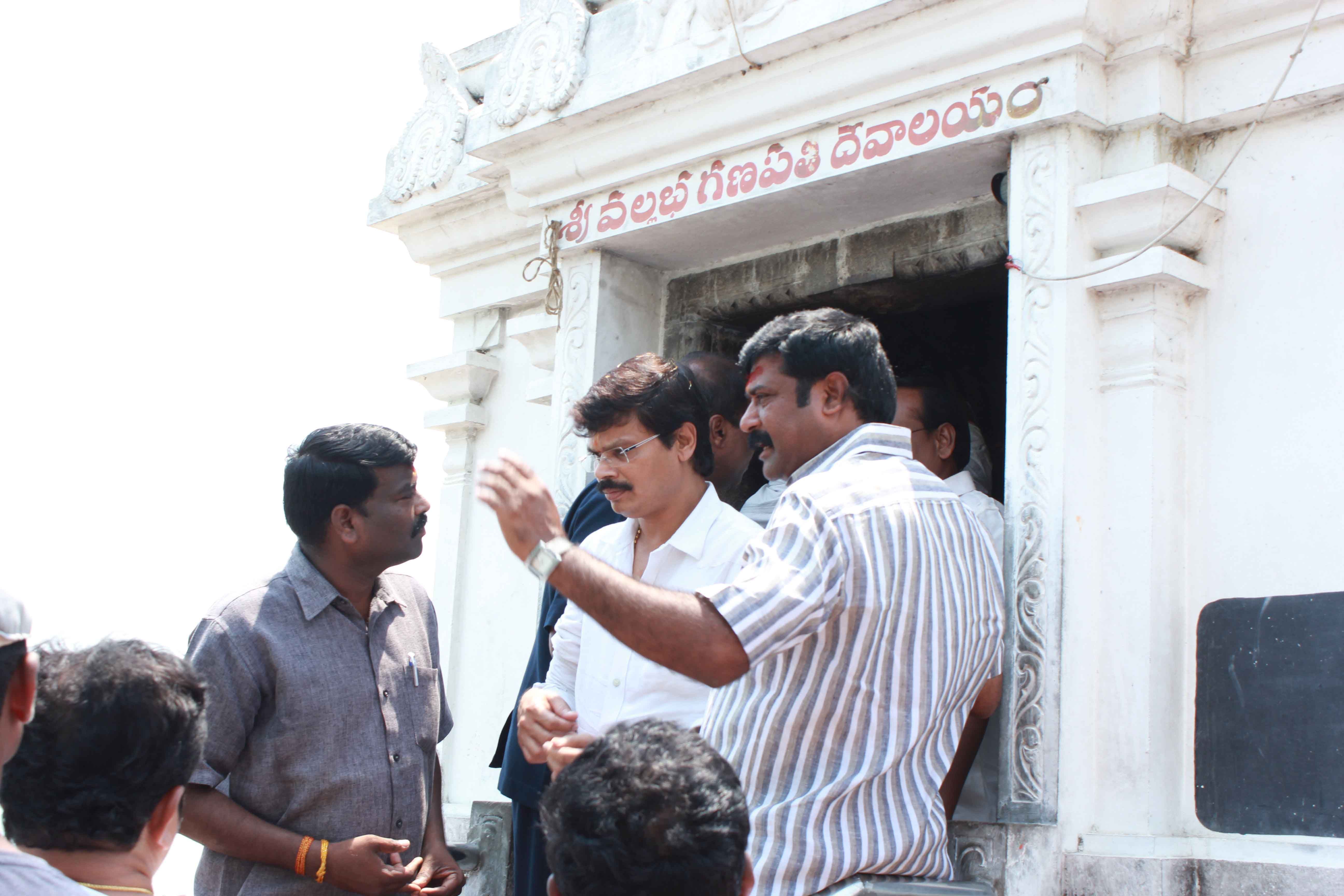 Legend Movie Success Tour Gallery