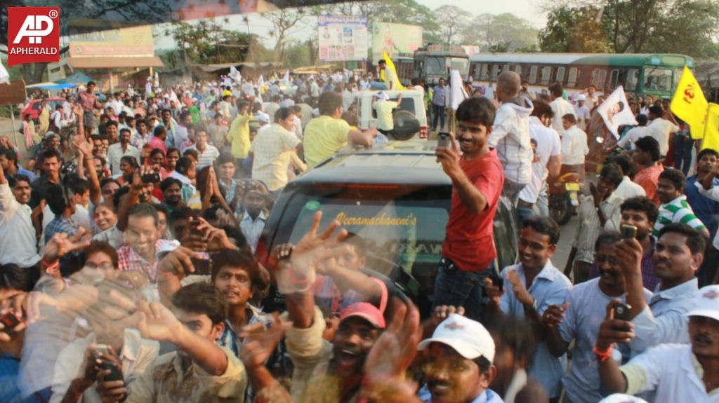 Legend Movie Success Tour Photos